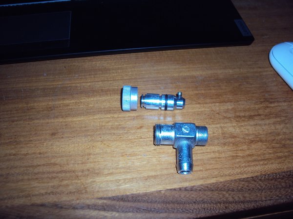 Manual fuel tap issues. - How to - Moto Guzzi  Forum